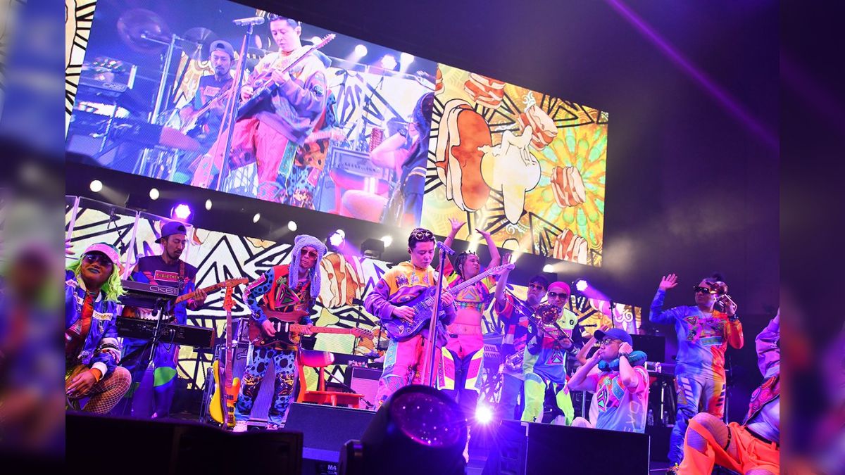 ENDRECHERI. LIVE 2023 END RE ME フーディー