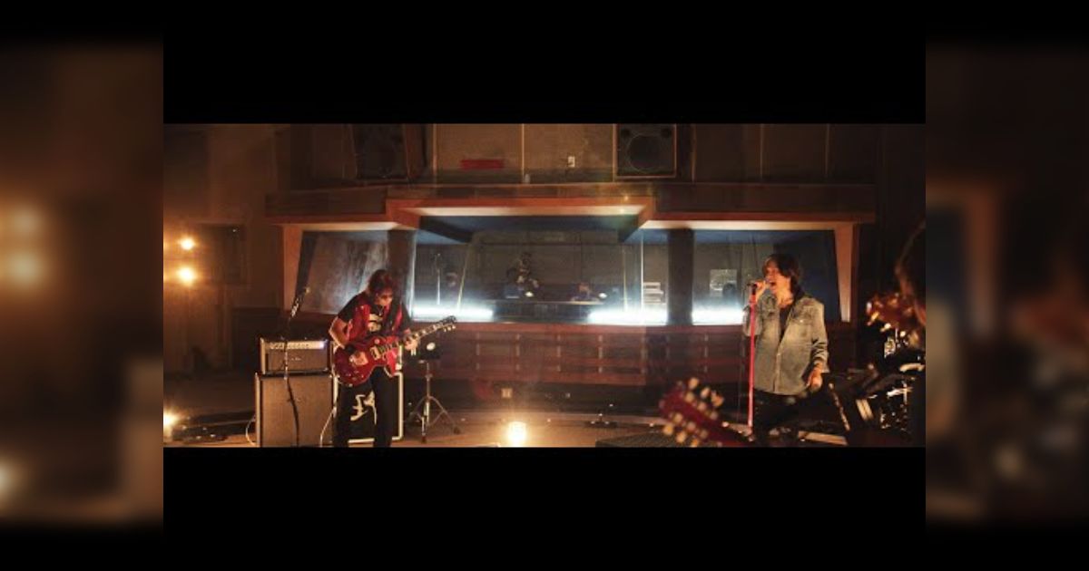 B’z Live from AVACO STUDIO “ALONE”フル映像公開！ 2021.6.11 - posfie