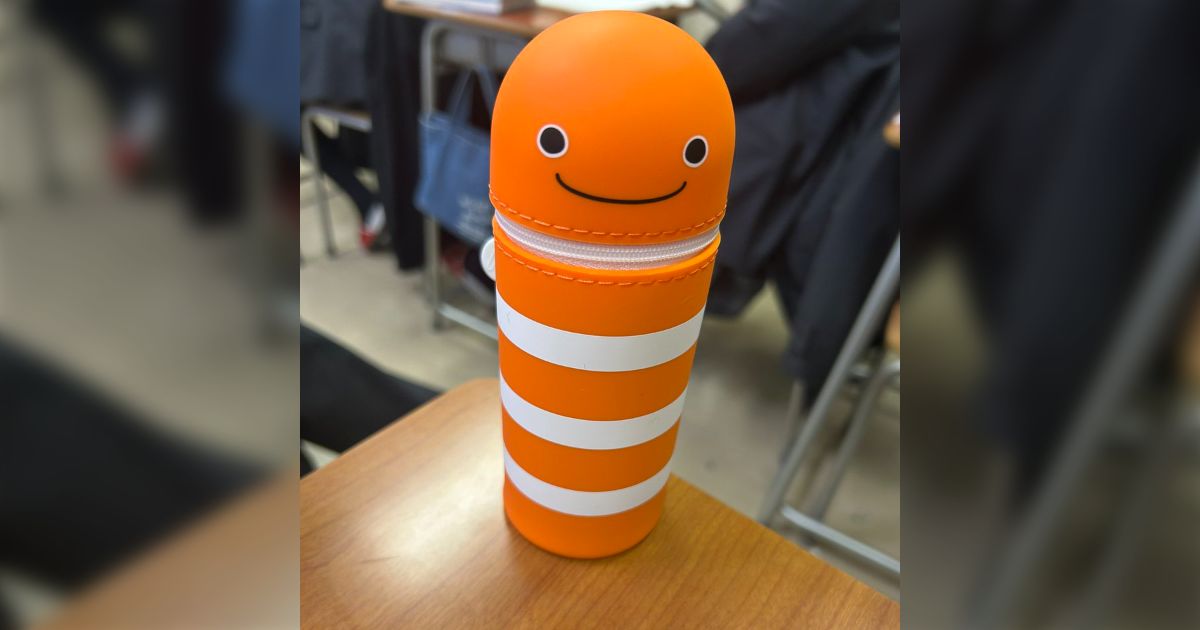 俺の筆箱バカにされすぎて泣いた「なんだろ...私の心が汚れているのでしょうか？」「周りはちょっとだけ大人の階段を一歩 登ってるだけだよ」