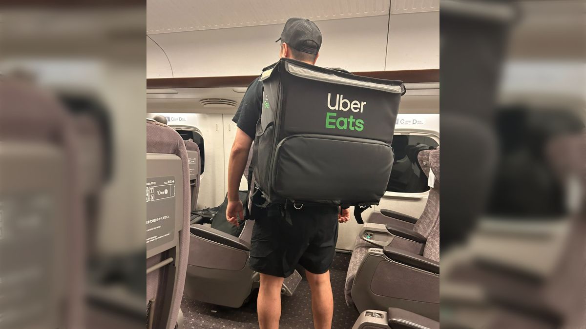 グリーンまで乗って運ぶもんなんやねん」Uber Eatsのカバンを