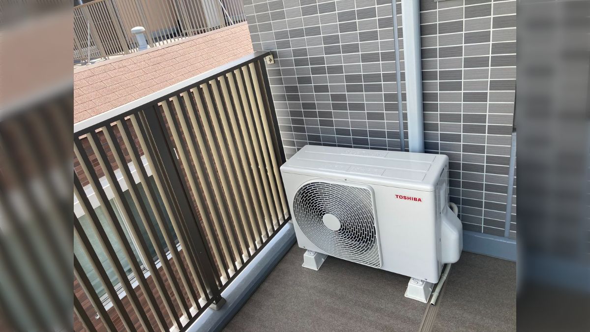 迂闊でした」この室外機、取り付け後に付け直さなきゃいけなくなった