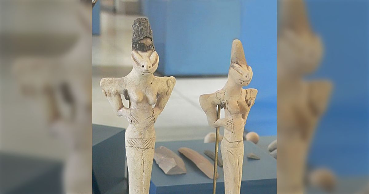 「文明のはじまりを掘っていたはずなのに、出てきたのは“人じゃない顔”だった」今のイラクあたりにあった古代のウバイド文化の遺跡から出てきた、トカゲみたいな顔をした人型の像が気味が悪かった話