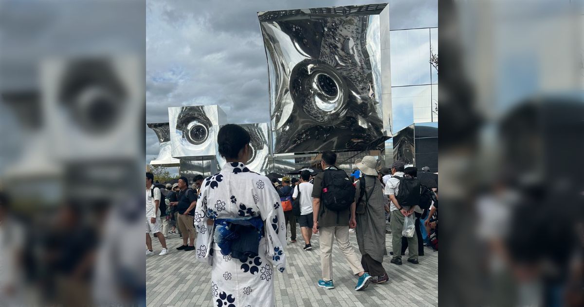 おばあちゃんの形見、1970年大阪万博の浴衣を着て万博に行きまし