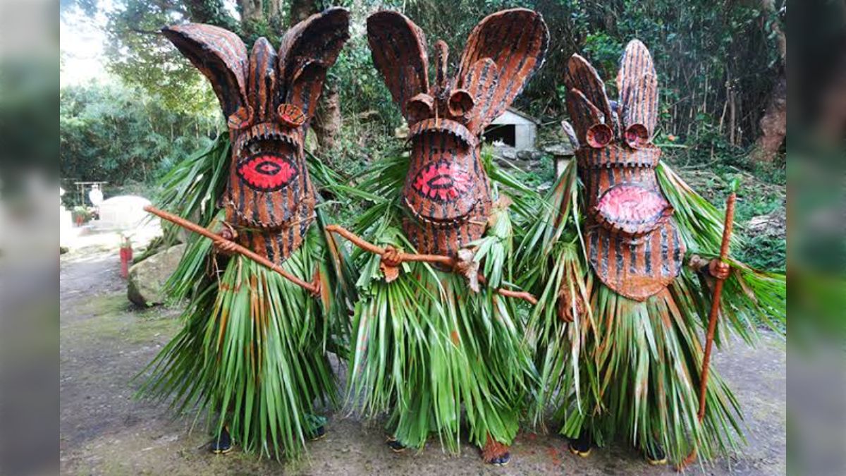 悪石島に伝わる来訪神「ボゼ」の祭りを見ると、ポリネシアか