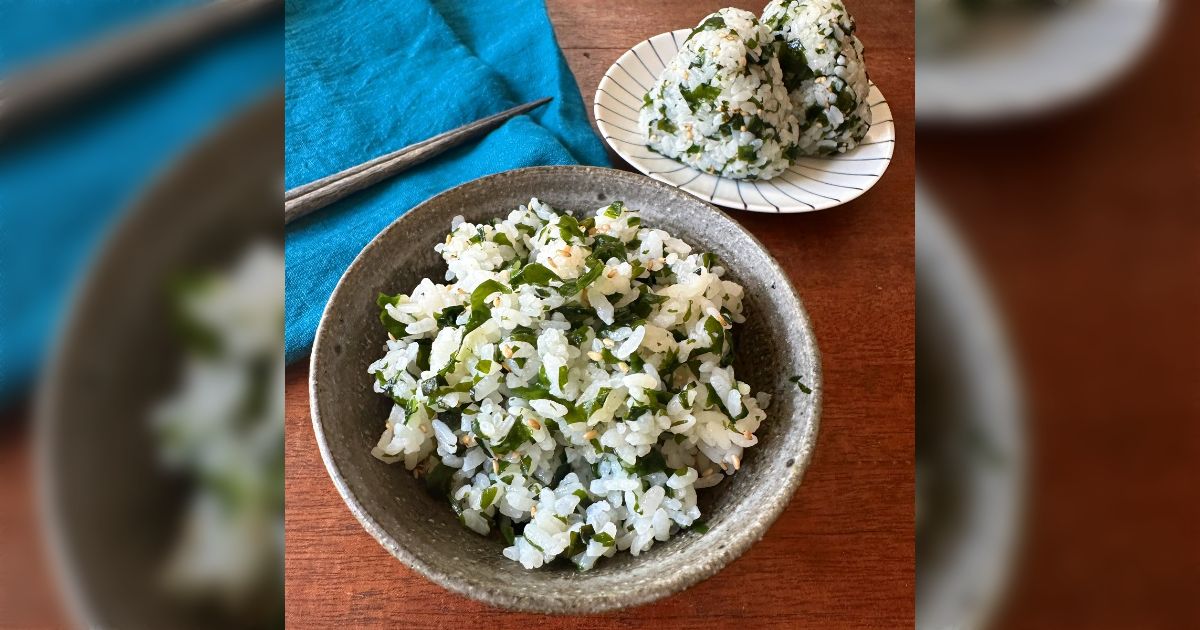 給食のわかめごはんってめちゃくちゃ美味しかったのに、市販のわかめごはんの素で作ったわかめごはんは全然美味しくない…給食のわかめごはんには何が入っているの？？