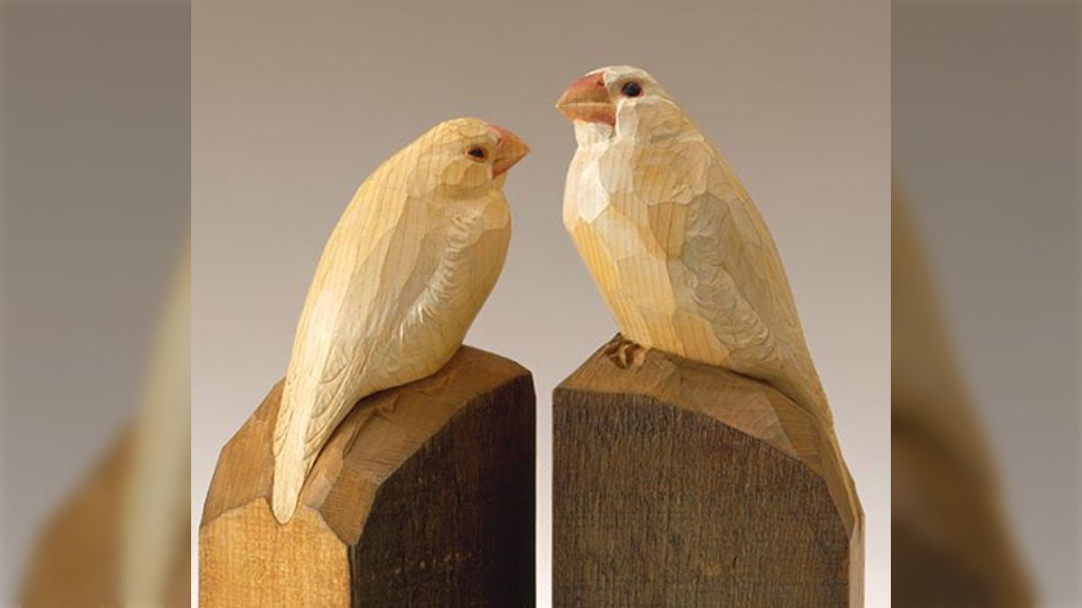高村光太郎が作っていた木彫りの文鳥がリアルで多彩さを感じる「飛ぶな
