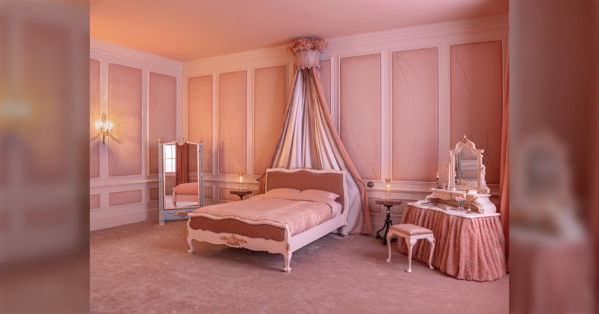 イギリス映画『嵐が丘』のロケ地で、その世界観を楽しめる宿泊プランが登場→紹介されてる食事の…これはいったい何？「ドブ川の煮凝り」「さすがイギリス裏切らない」