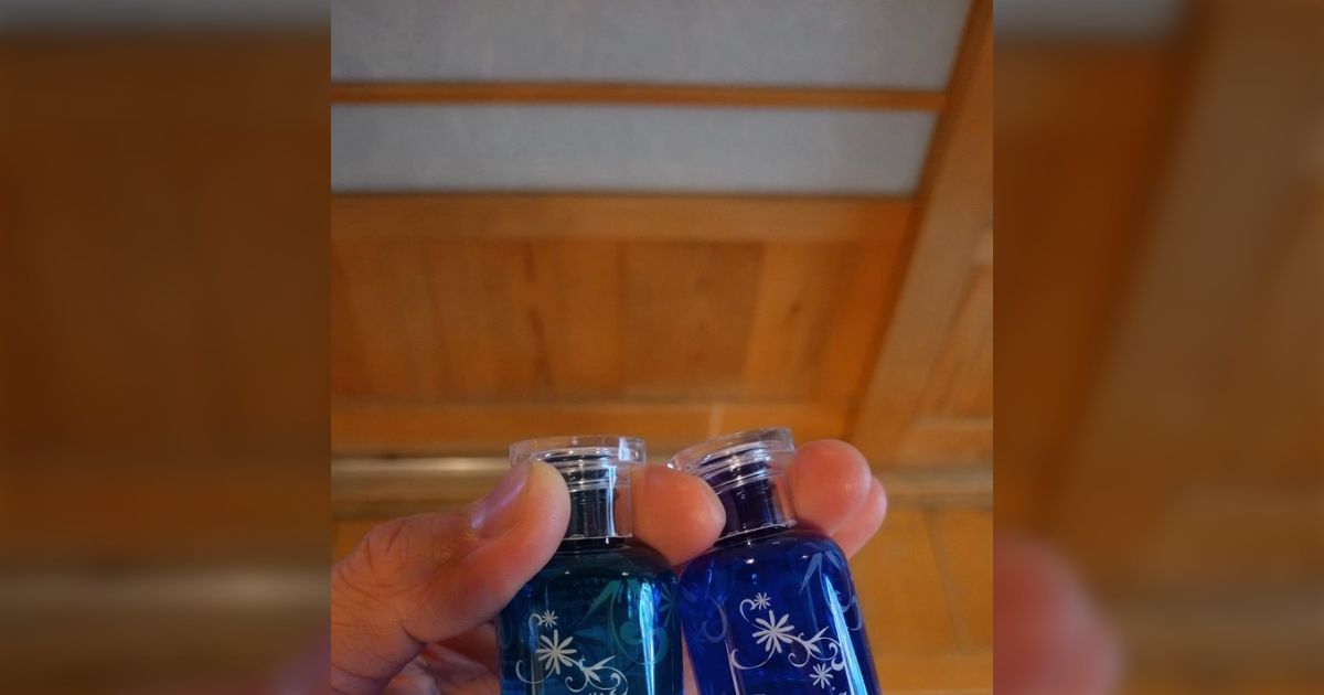 日帰り温泉で130円のシャンプーとボディソープを買ったら、回復アイテムみたいなのを渡されてメチャクチャ嬉しかった「これは空き瓶持ち帰りたいｗ」