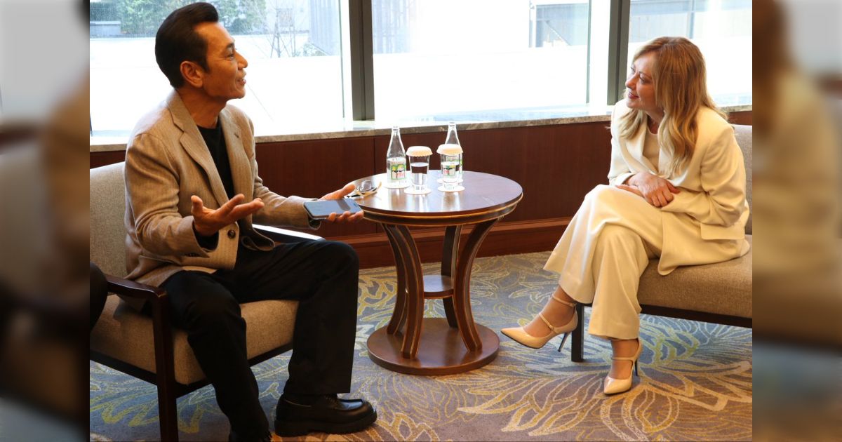 来日中のメローニ首相が原哲夫先生と面会「どういう経緯でこうなった？」「めちゃくちゃファンで懇願したそう」 - Togetter