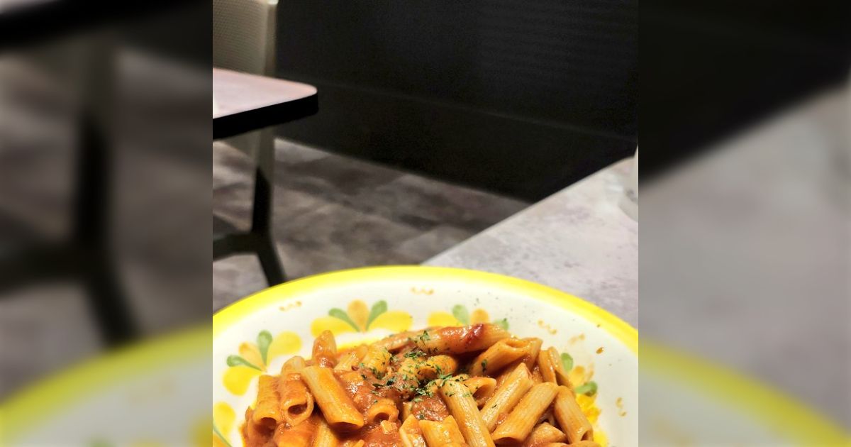 サイゼは価格キープのため「利用者の7割が受け入れる味」に調整しているが今回のペンネアラビアータは納得？殉職したはずのサイゼリヤ警察さんが熱く語る