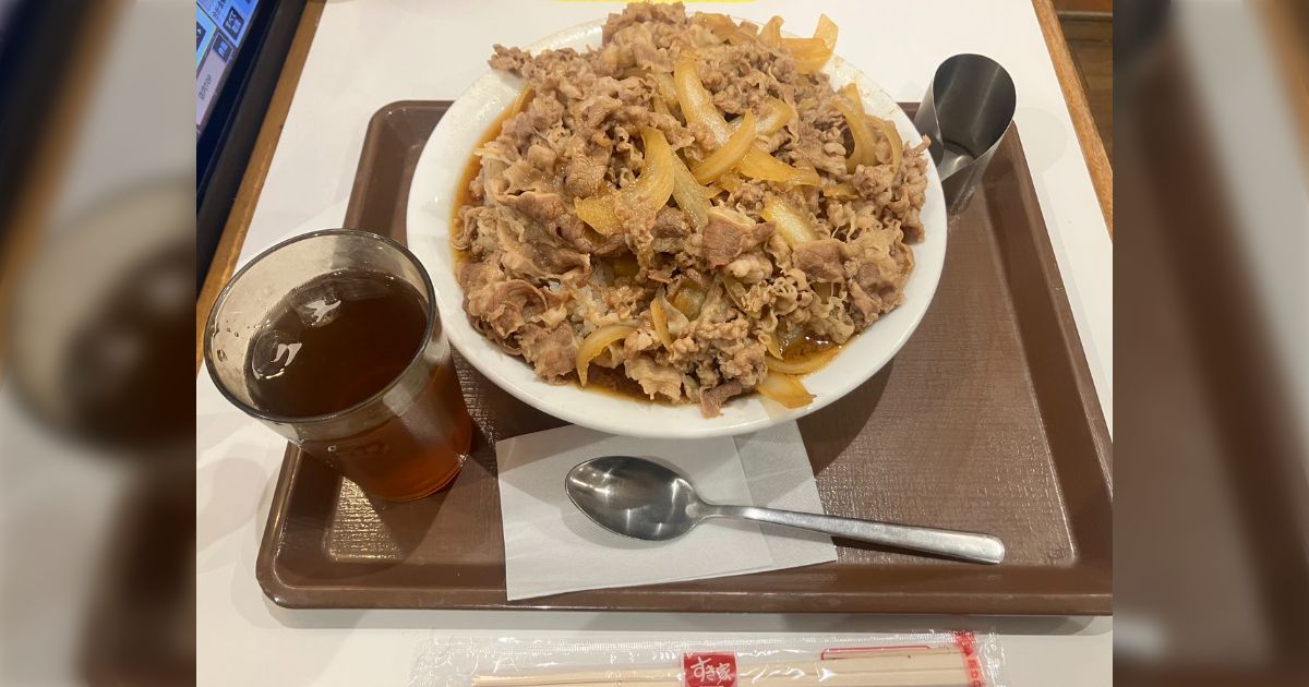 自宅で超大盛の豚丼を作るよりすき家のキング牛丼を頼んだ方が安く済んでしまう｣という意見に賛否両論、”コスパ最強は自炊か外食か”という議論に -  Togetter [トゥギャッター]