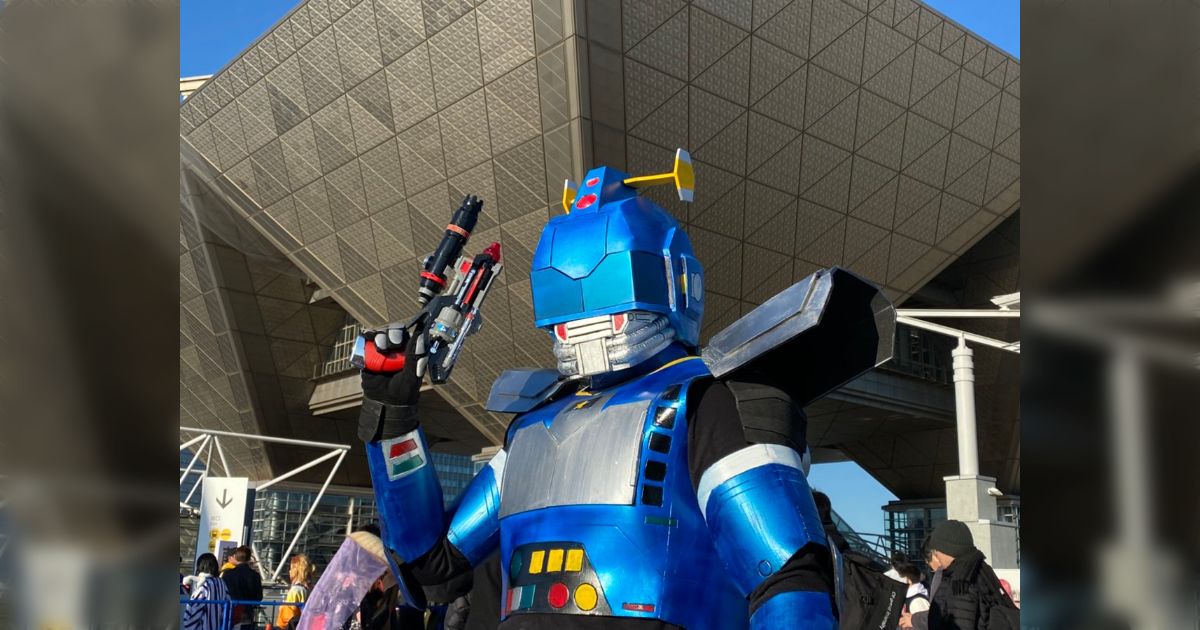 特捜エクシードラフト』に登場するドラフトブルースのコスプレをする人