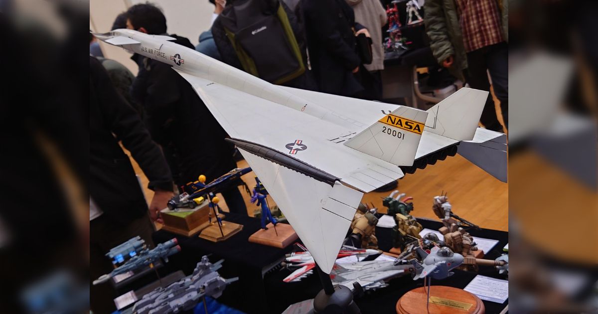 XB-70 ヴァルキリー イタレリ 1/72 - Togetter [トゥギャッター]