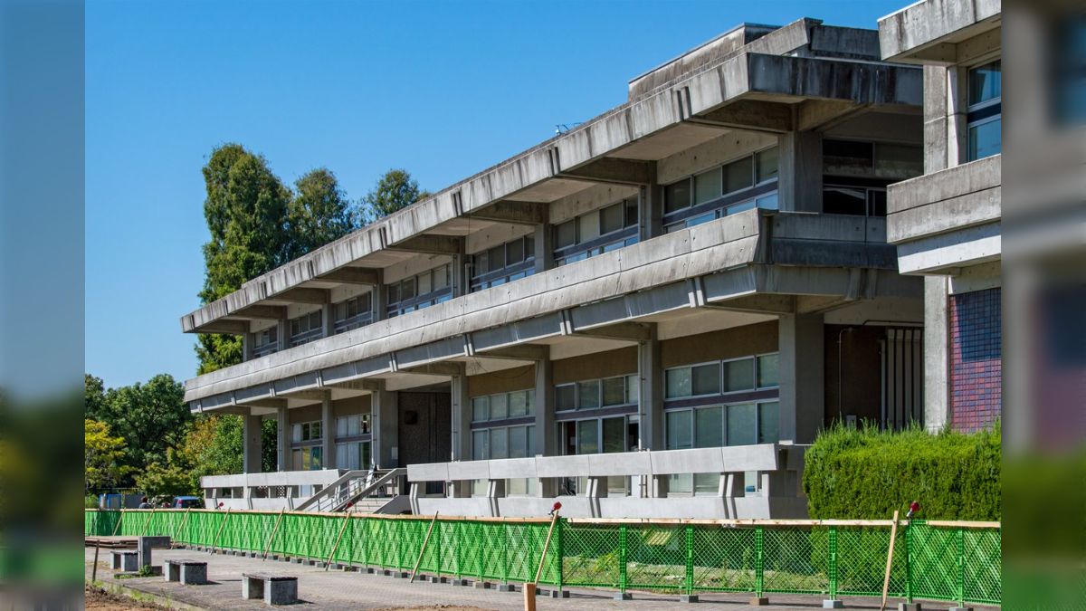 佐賀県立図書館01 外部 - posfie
