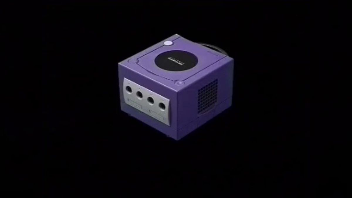 任天堂 ゲームキューブ パープル 本体+コントローラー5個　ジャンク品扱い 任天堂 ゲームキューブ パープル 本体+コントローラー5個