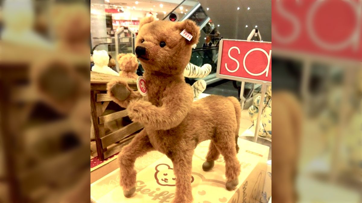 ベルリンのデパートで見かけた“くまタウロス”のぬいぐるみ、12年