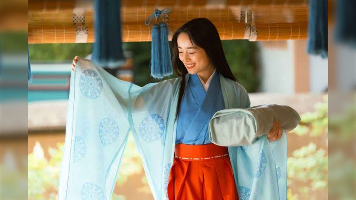 おっぱい透け　和服 大河ドラマ『光る君へ』泉里香演じる恋多すぎる女、和泉式部の衣装が二の腕が見えるほどスケスケでなまめかしい - Togetter [トゥギャッター]