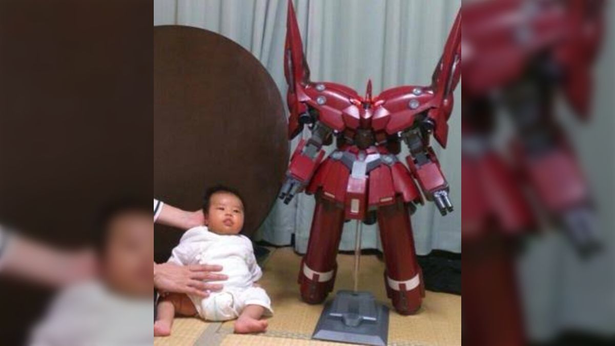 ネオ・ジオングのガンプラが再販するようだけど、1才児ぐらいの大きさがあるから置く場所考えないとバカ見ちゃうよォ！？ - Togetter  [トゥギャッター]