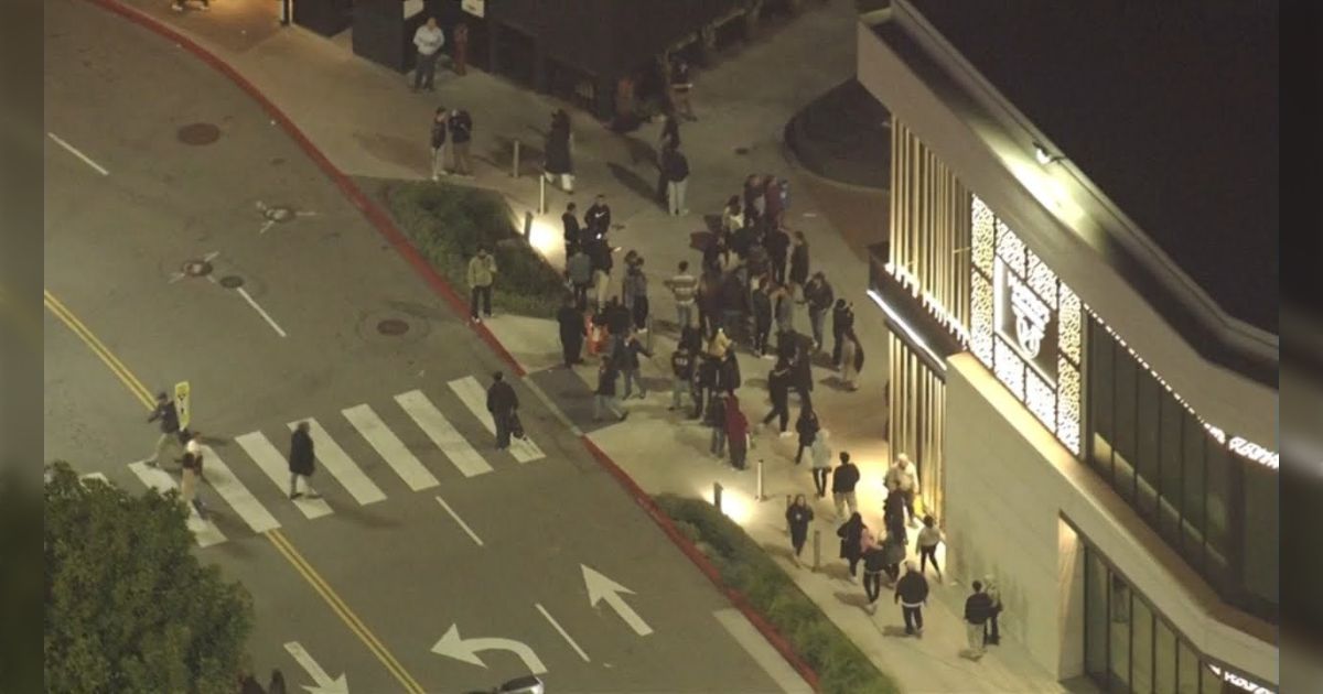 『準備さえしてたら銃乱射から生存できる』とFBIが教えている対処法の内容が為になる「読んでなかったら確実に廊下を走って逃げていた」