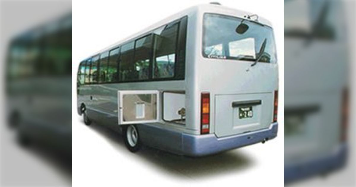 喪主「霊柩車って緑ナンバーだから二種免許ないと運転できないの？」私「いらないです」喪主「え、なんで？」私「本当にごめんなさい…ご遺体は…貨物なので…」という気まずいやり取りを百万回やってる