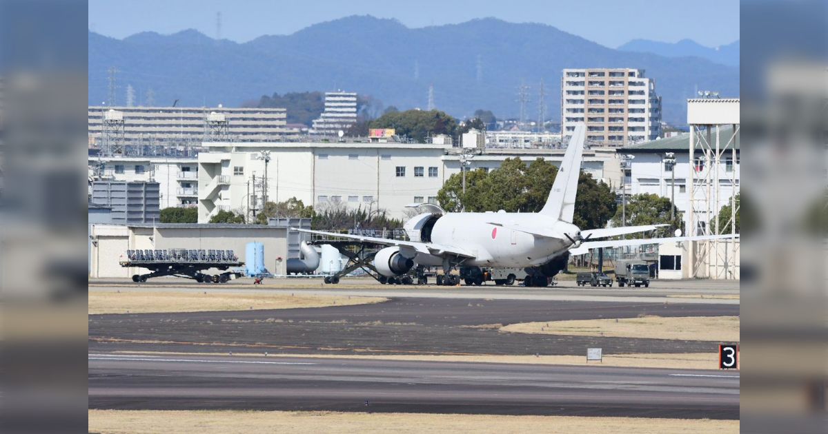 「邦人救出任務のガチ準備」 空自の給油機「KC-767」に座席を詰め込む作業が開始された模様、イラン待避のためかと思うと緊張感が高まる