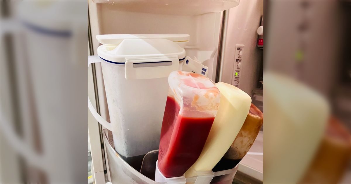 「麦茶がなくなりそうだから」という呟きとともに投稿された冷蔵庫の写真だが…どう考えてももっとすごい大惨事が起きていた話