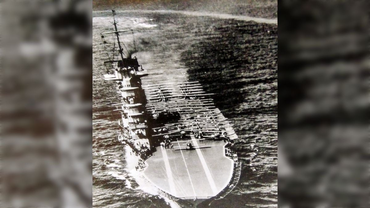 特攻 約3800名が特攻で亡くなったとされているが、連合側は約7000名が戦死しているので「特攻にまともな戦果はない」と批判するのは悪手では -  Togetter [トゥギャッター]