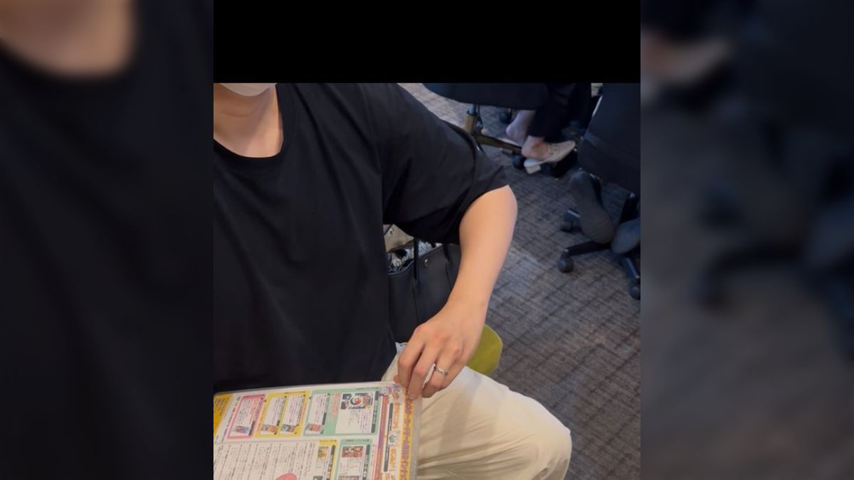 店で未開封品として販売されていた27万5千円のカードセットを購入した