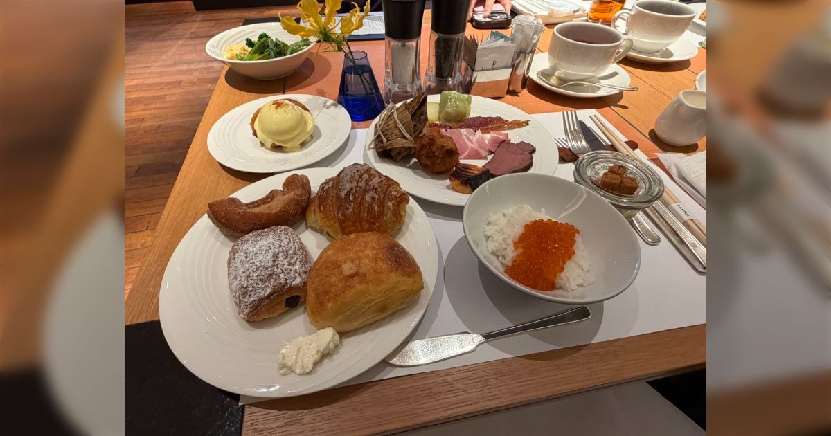 「ホテルニューオータニの『最強の朝食』は1万円、人生史上1番高いモーニングだけど食べ物が輝いてた」高いけどとっても美味しい東京のホテル朝食情報が続々