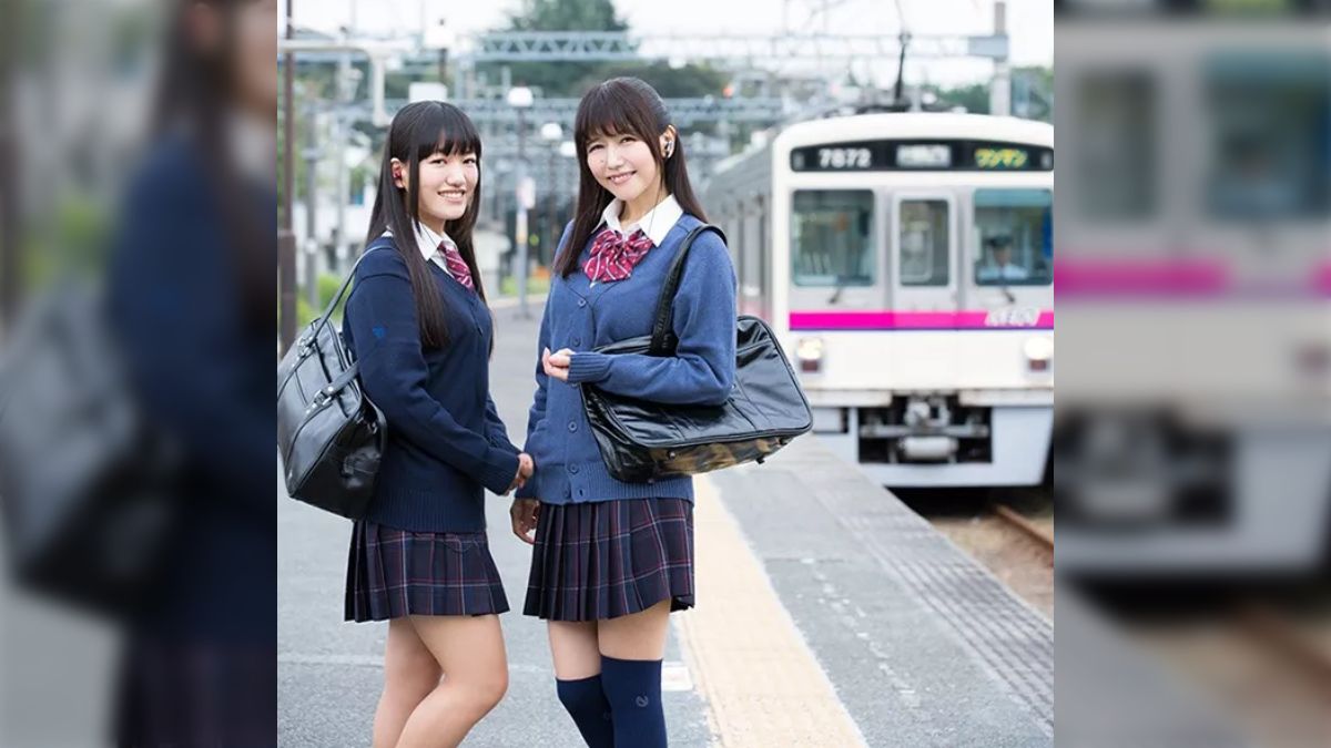 制服JK通学風景 8年前に撮影された女子高生の通学風景 - posfie