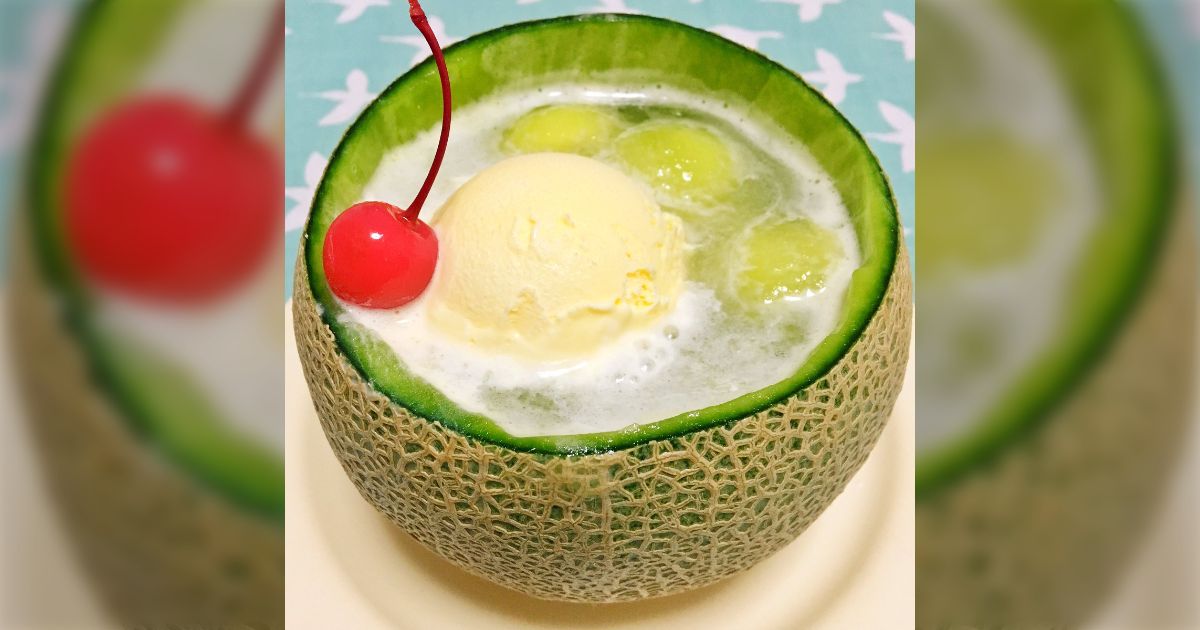 メロンクリームソーダに憧れるわんこ