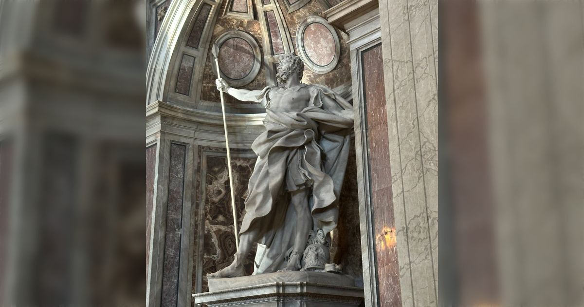 Architectolder氏による、サン・ピエトロ大聖堂のベルニーニ作「聖ロンギヌス」 Togetter [トゥギャッター]