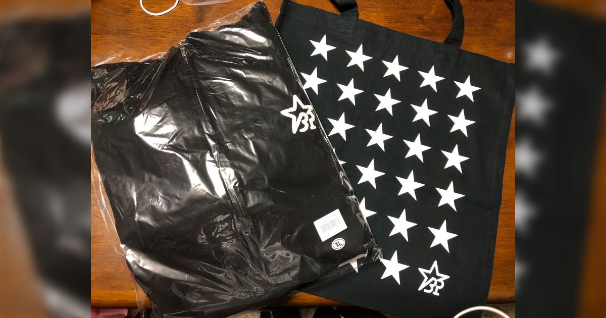 B'z PARTY × Gibson コラボグッズ届いた！ - posfie