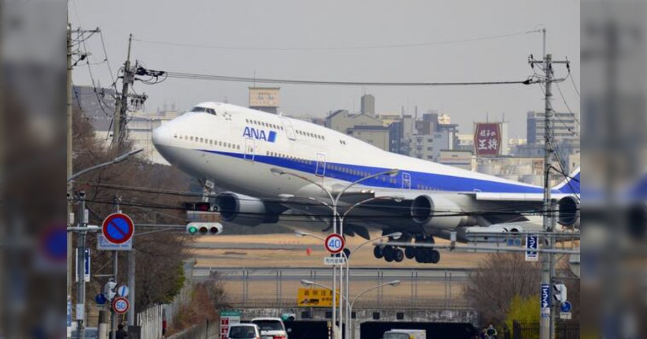 伊丹空港に「ジャンボ機」飛来！ 最後の遊覧飛行へ - Togetter
