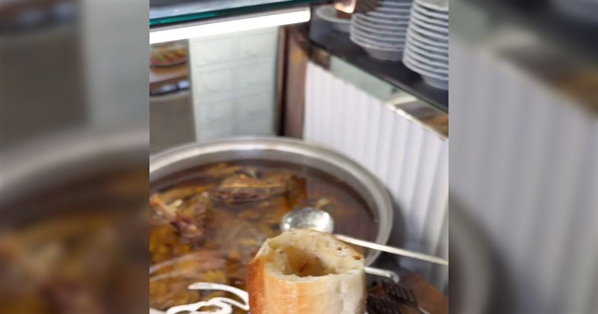 「出店しろ。今すぐだ」 ホロホロにした骨付き肉をパンに突っ込むトルコ料理が「日本人は絶対食べない」と書かれているが、そんなことは絶対にない