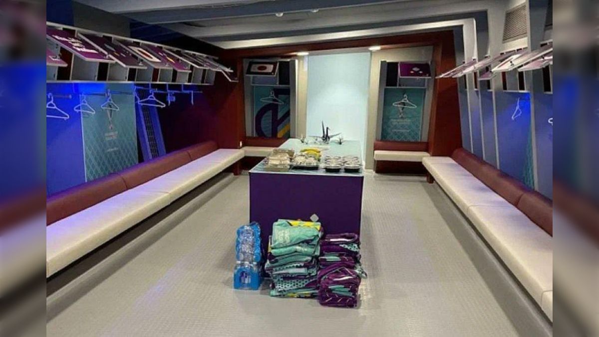 Locker room, china spy 