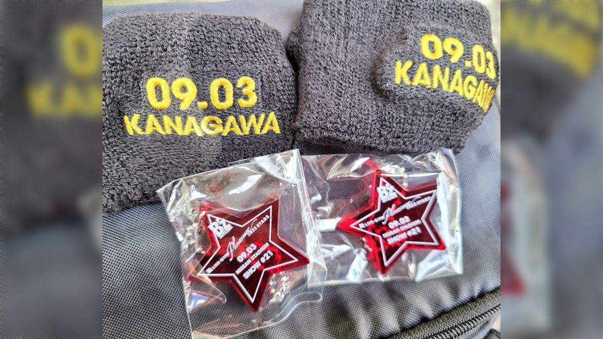 日付入り会場限定アクリルチャーム B'z STARS 2023 キーホルダー B'z LIVE-GYM Pleasure 2023 STARS  35th会場限定ガチャ 広島限定 ③ 9/2 神奈川 日産スタジアム B'z STARS 2023 チャーム