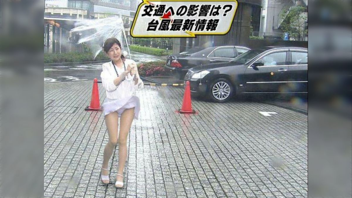 女子アナ ピタパン 股間 
