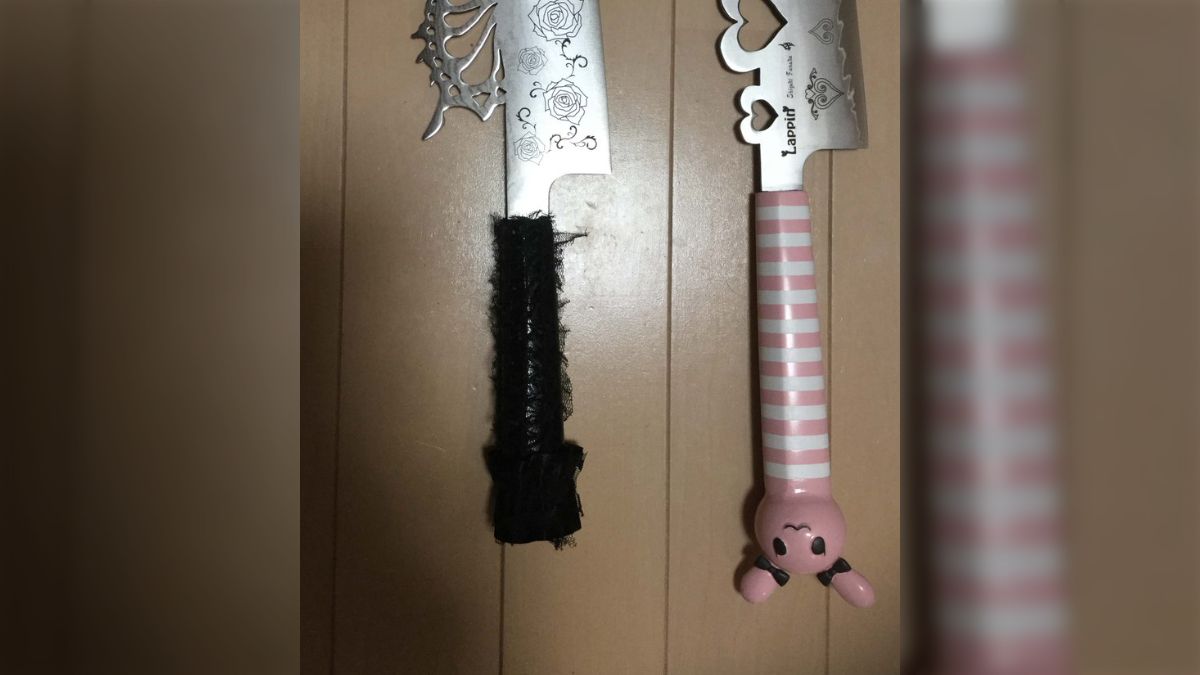 クリス　エロ　ロリ 世界よこれが日本の職人技だ！ゴスロリ包丁ができたよ！リストカットには使わないでね☆ - Togetter [トゥギャッター]