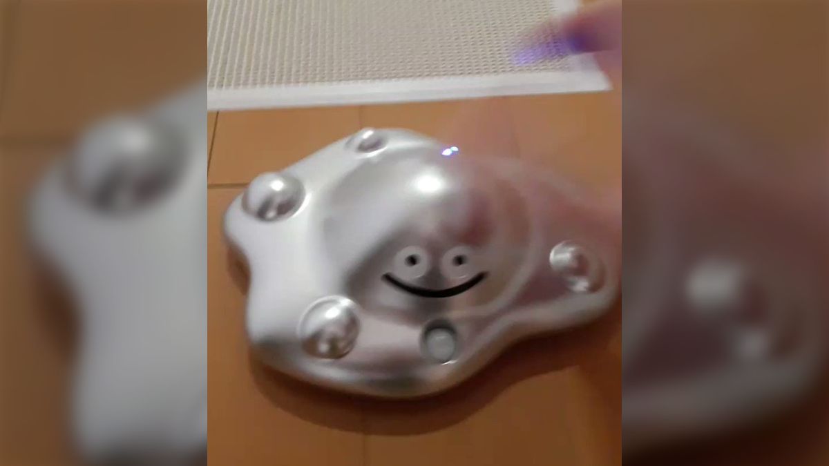 逃げ出す!はぐれメタル”のフィギュア、想像以上に爆速で逃げる 逃げ出す!はぐれメタル”のフィギュア、想像以上に爆速で逃げる