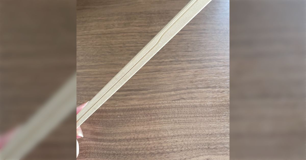 エラー品】両側くっついてて割れない割り箸