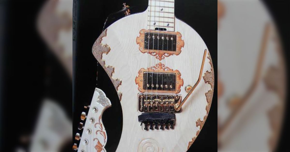 未開封　2020 Takamiy 御神木 剣 ギター キーホルダー 高見沢俊彦 未開封 2020 Takamiy 御神木 剣 ギター キーホルダー 高見沢俊彦