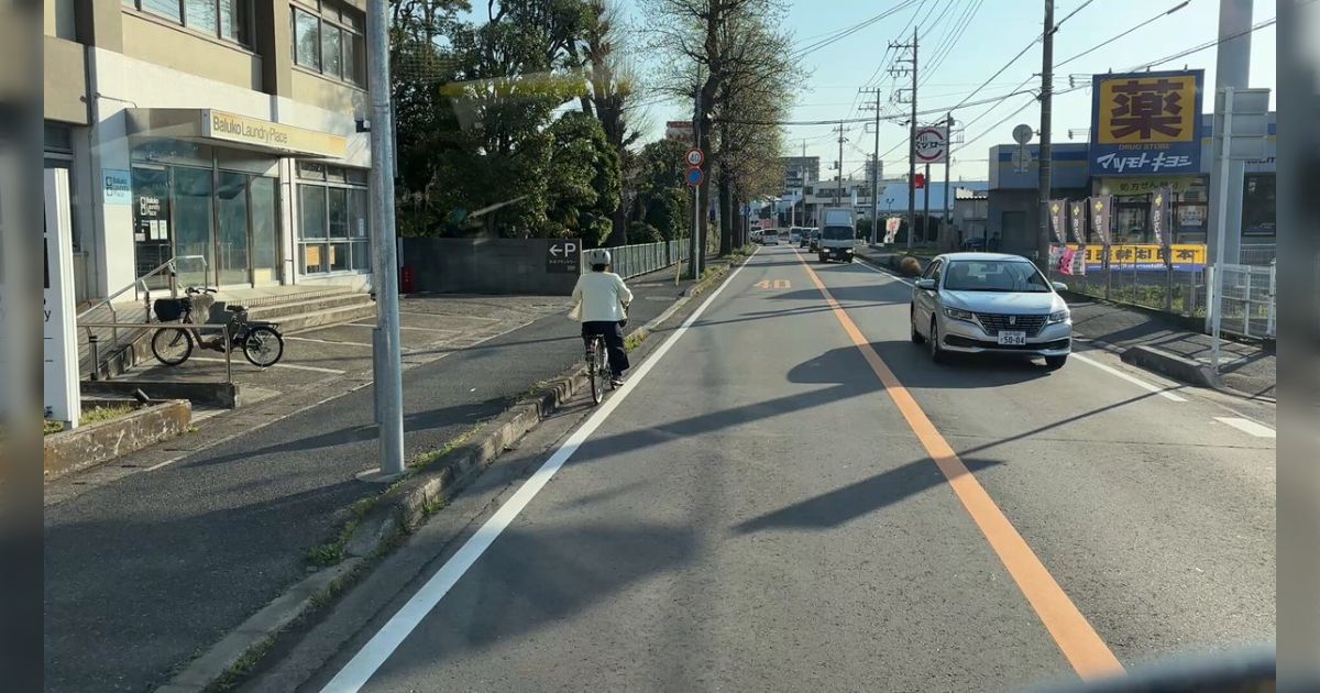 「やっぱりこうなってしまうのよ。」改正道交法導入後、警察が自転車が車道走行している際の対応法を紹介したが、疑問を呈す声続々と