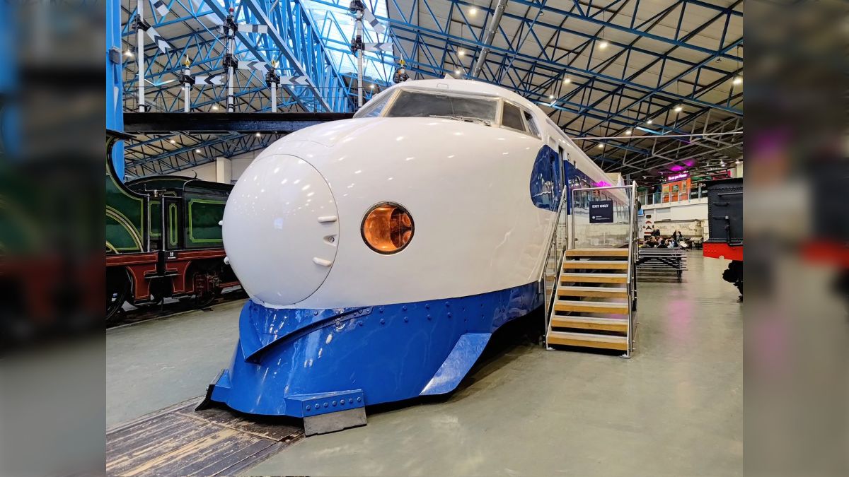 国外の高速鉄道では唯一」イギリス国立鉄道博物館では、0系
