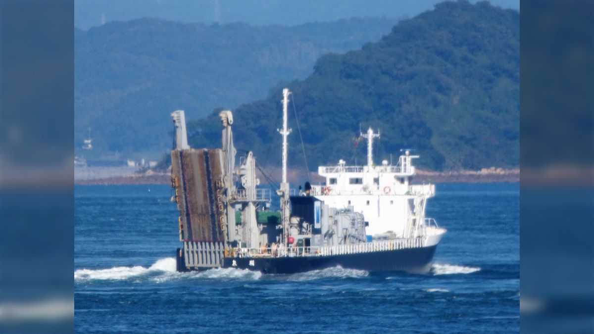 個性的な鋼材輸送専用RORO船たち - posfie