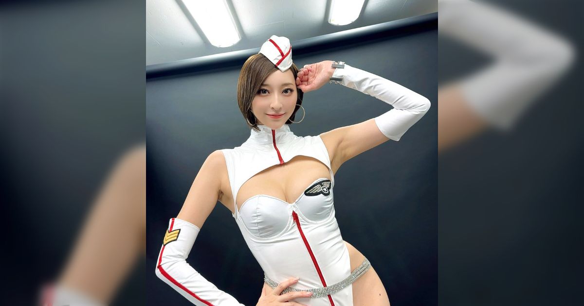 スケールアヴィエーション2024年9月号のノーズアートクイーンは スケールアヴィエーション2024年9月号のノーズアートクイーンは