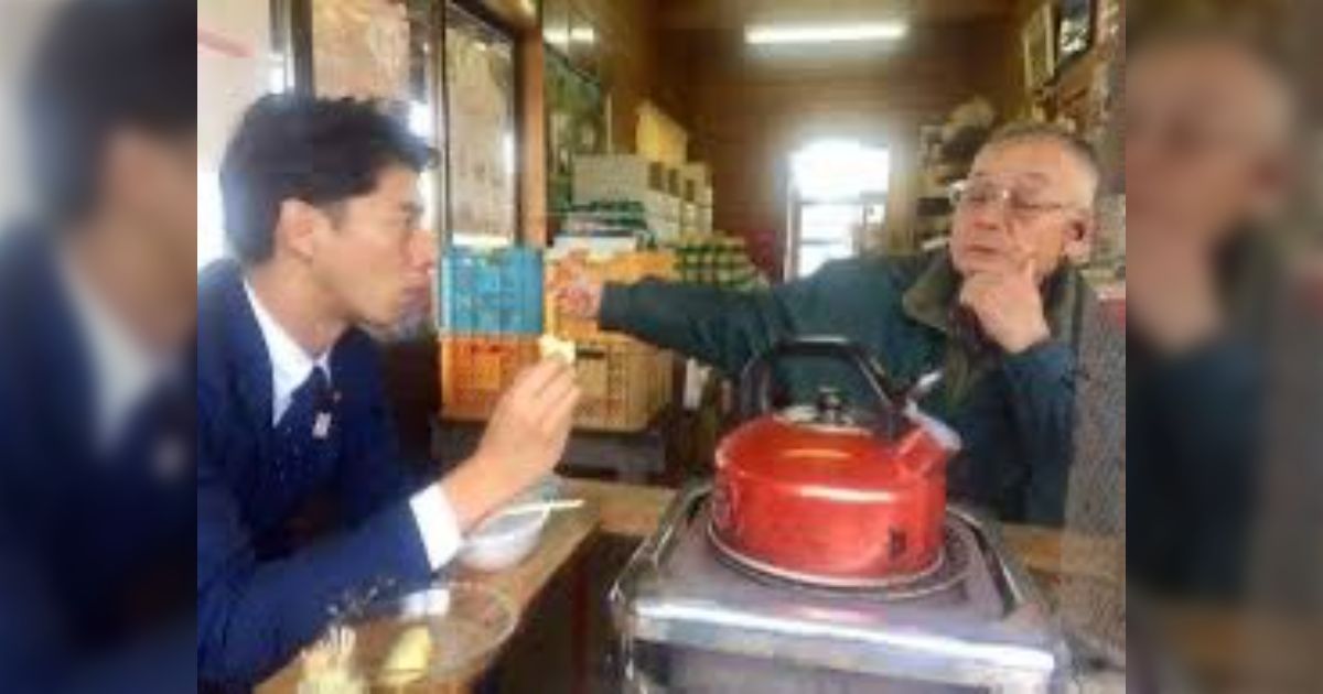 鈴木宗男氏は「ドブ板という言葉が服着てる」ような人で、修学旅行のバスが国会の駐車場に入るとダッシュで向かって全員と握手するらしい「政治家ムーブとしては正しい」