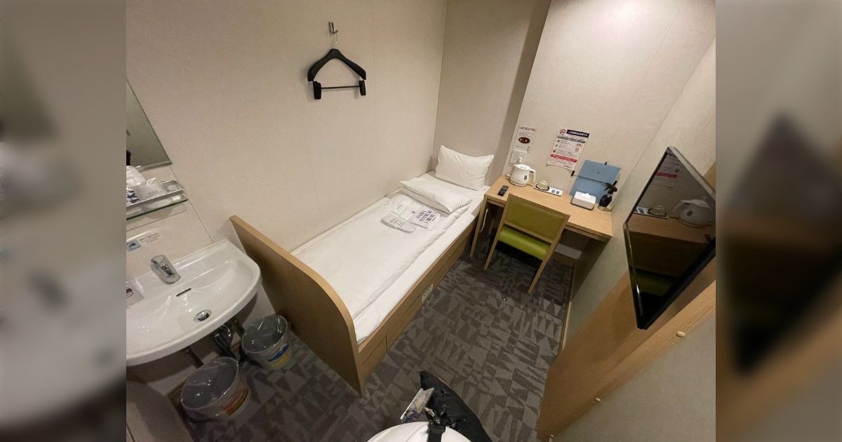 深夜フェリーには個室や風呂が備わっており、最大の短所だったネット環境もStarlinkで改善されたので、いよいよ「庶民派急がない旅の手段」の究極系になりつつある