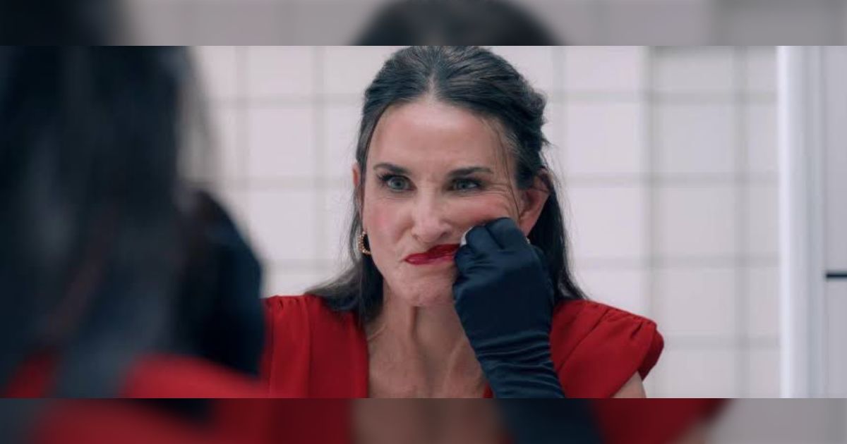 デミ・ムーアの「人生すごろく」が炎上した映画「サブスタンス」だが評判は上々、デミの演技やマーガレットの美貌にキモすぎるハーヴェイほか役者の表現力もたまらない - Togetter [トゥギャッター]