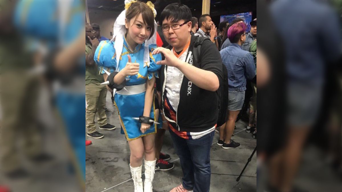 春麗　コスプレ その意外な正体は？｢急にカッコ良く見えてきた！｣｢レッツゴージャスティーン！！｣ - posfie